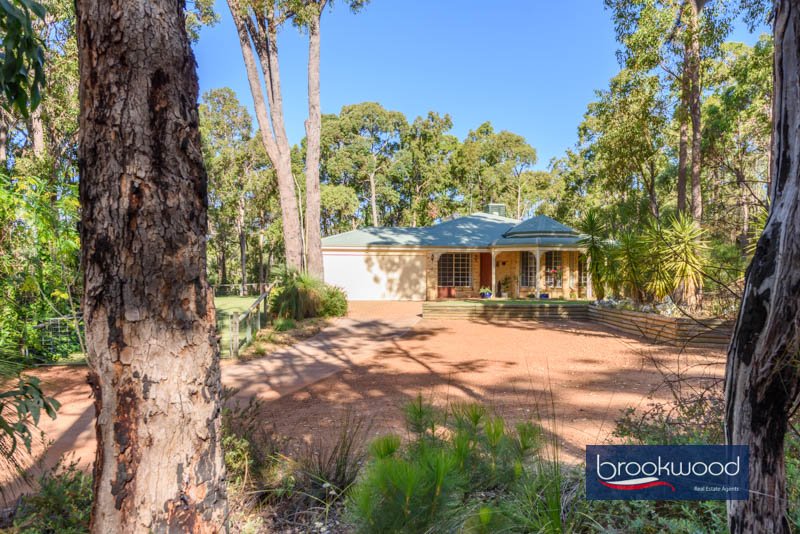 955 Gill Street, photo 2